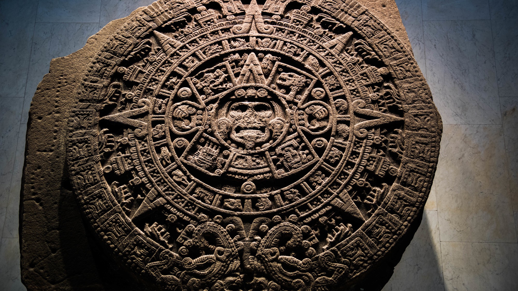 アステカのヤマイモからピルを開発：バースコントロールの歴史