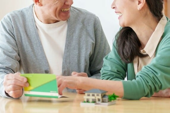 【不動産小口化商品】銀行預金よりはるかに高利回りで、株式投資より低リスク…不動産の“いいとこ取り”「任意組合型」の魅力【税理士が解説】