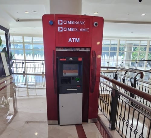 クアラルンプール市内にある暗号資産を取り扱うATM。撮影：飯塚氏