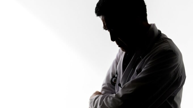 生涯所得4億円でも足らず…医師が陥る「赤字老後生活」の苦境