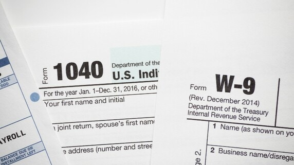 トランプ政権の不法移民対策が税務にも波及？米国の確定申告書に「市民権・就労資格」の質問が追加へ…納税者情報は移民取り締まりに利用されるのか？【国際税理士が解説】