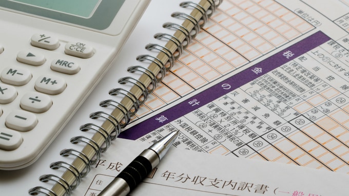 税務調査官が注目する「請負契約と雇用契約」の違い