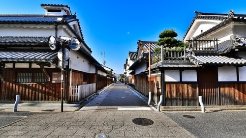  キクノが住込みで奉公していた屋敷は寺内町の一角にあった。（※写真はイメージです／PIXTA）