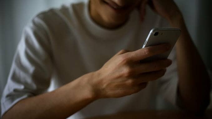 退職給付金、増やせます。甘言を並べた「SNS広告」のウラ側で…退職者を狙う「申請サポート」の深刻トラブル【社労士が警告】