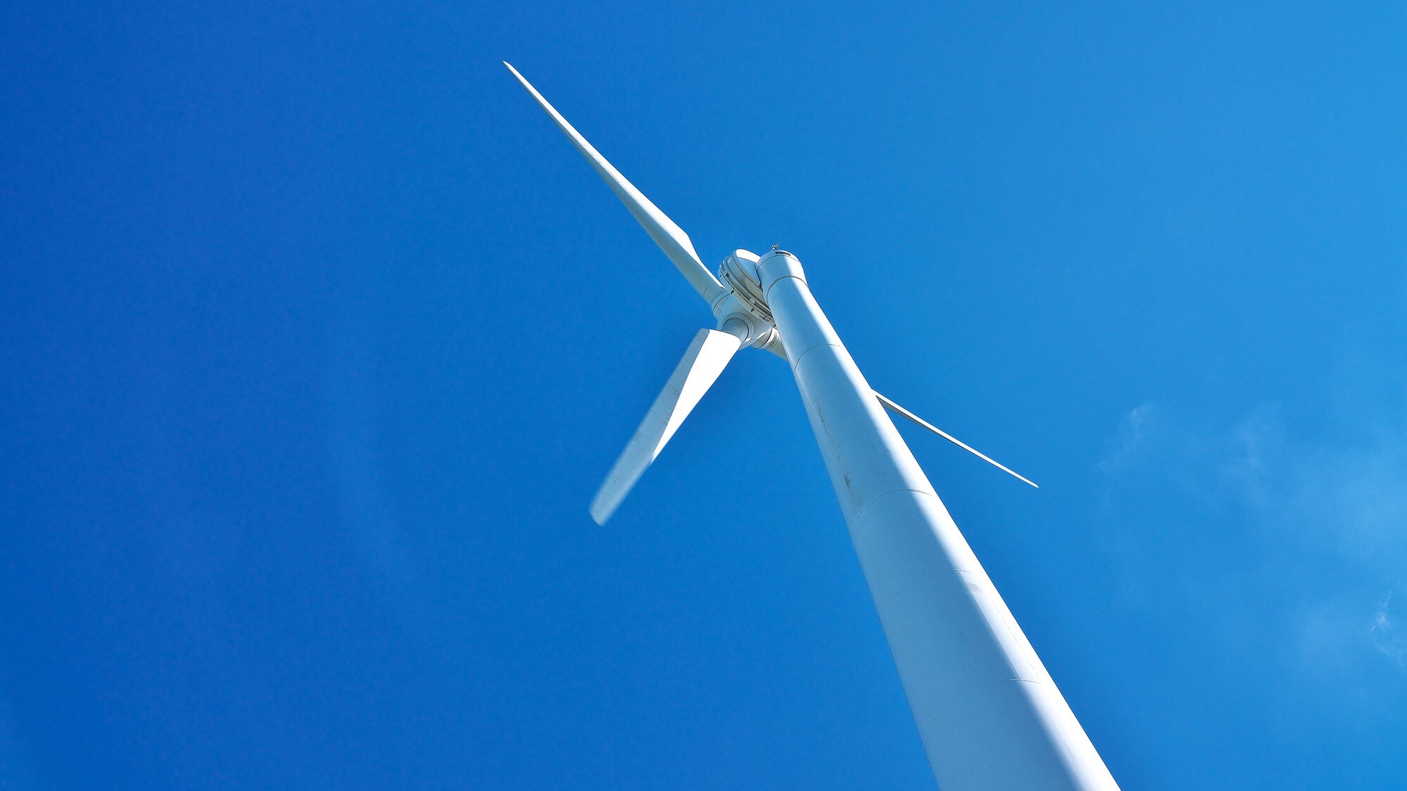 恐ろしい…風力発電施設から発生する「低周波音」の健康影響