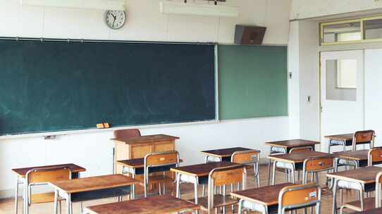 「なぜ悪いのか分からない」中2男子「ピアス登校」で学校紛糾