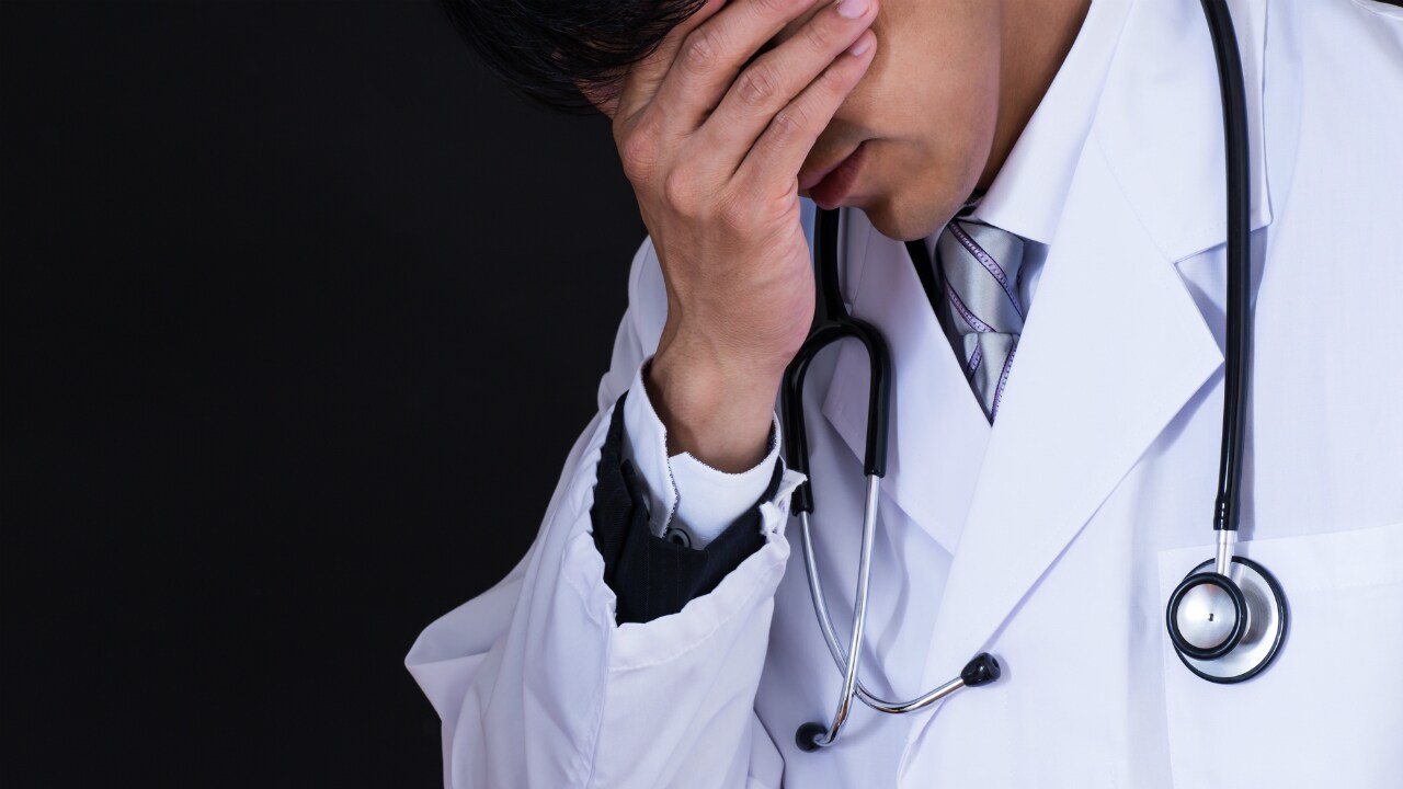 老後の生活設計が不安・・・多忙な医師を悩ませる厳しい現実