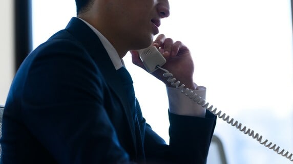 退職代行サービスと企業対応の法的リスク――「非弁行為」の問題