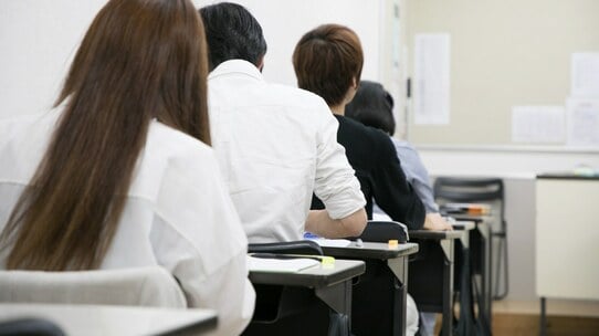 集団授業か個別指導か…医学部受験「合格のための塾選び」に欠かせない“3大条件”