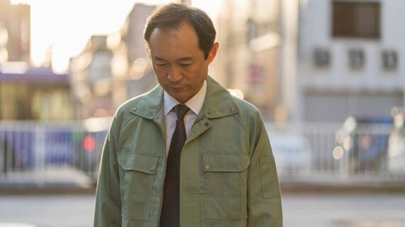 ついに、この日が来た…年収850万円・55歳部長が隠し続けた「秘密」。給料振込日「銀行の入金明細」で露わになった真実