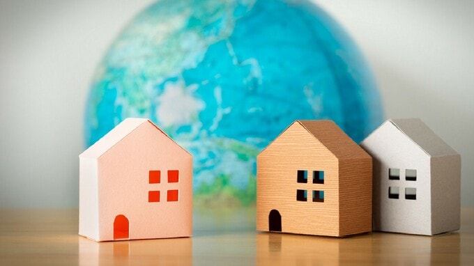 海外で生活していた日本人が死亡…遺産の海外不動産を相続する方法【行政書士が解説】