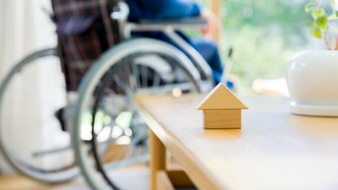 恐ろしい…55歳慢心長男を待ち受ける「実家空き家化」の末路