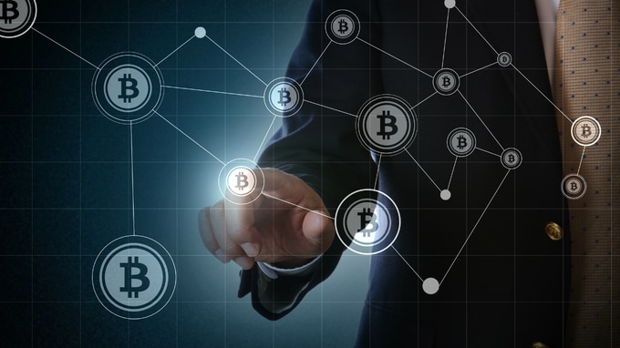 仮想通貨を売買できる「販売所」と「取引所」の違いとは？