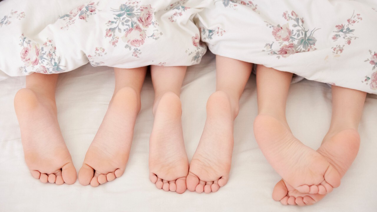 「寝る子は育つ」は本当?「寝不足」が学力に与える影響とは