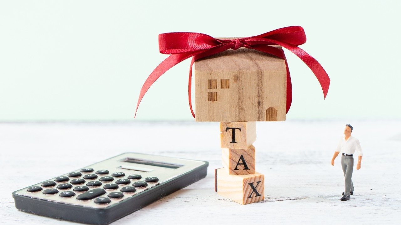 不動産への“資産シフト”で「相続税」を賢く抑える。土地・建物の“評価額”を引き下げて対策する「節税のカラクリ」