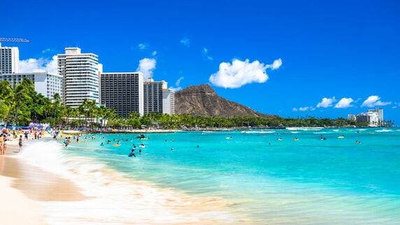 世界中の富裕層が奪い合うハワイ「ゴールドコースト」の表と裏―希少価値が高まり続ける理由と理想だけではない意外な現実