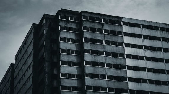 購入して後悔・・・有名大家推奨の「地方の2億円・RC造物件」