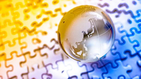 1オンス5,000ドル突破の可能性は？…基本・強気・弱気シナリオ別、2026年の世界金市場展望