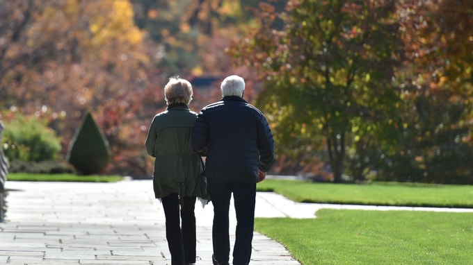 伴侶に先立たれた妻…心のよりどころはどこに？