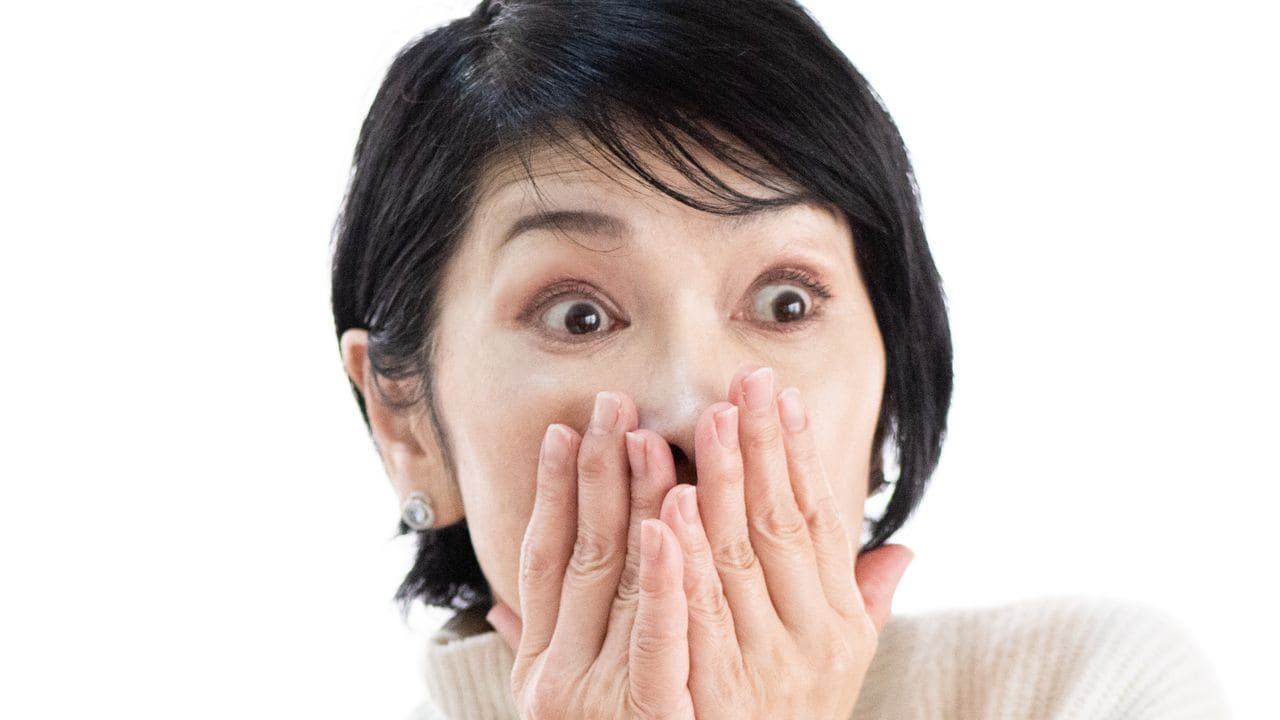 「勝手に判を押すなんて、正気!?」〈貯金2,400万円〉60歳定年夫が独断で買った「地方の古民家」。半年後、58歳妻が「絶句した光景」
