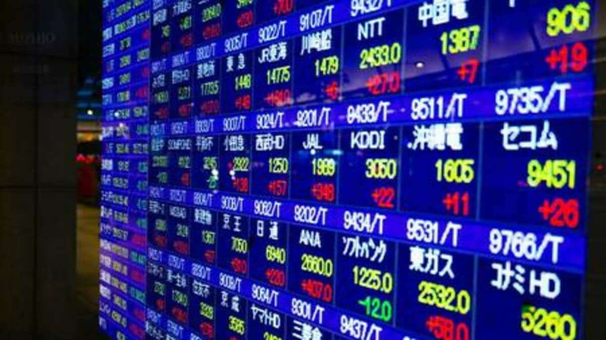 日経平均、457.20円高の「34,377.60円」で取引終了…日米関税交渉は成功？投資家が安心した赤沢経済財政・再生相の“ひと言”【4月17日の国内株式市場概況】  | ゴールドオンライン