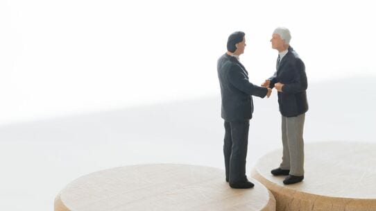 数多の企業が失敗してきた「事業承継」…ビジネスの成長チャンスに変えるには？