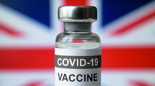 「コロナ規制を全面解除する」…コロナ先進国・イギリスの“賭け”から1ヵ月後