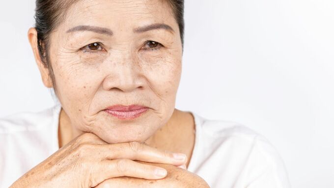 今日で我が家は解散します…「働けるけど働かない」49歳息子と46歳娘は「親の年金」で生活。81歳母が家族を強制終了させた方法【FPが解説】