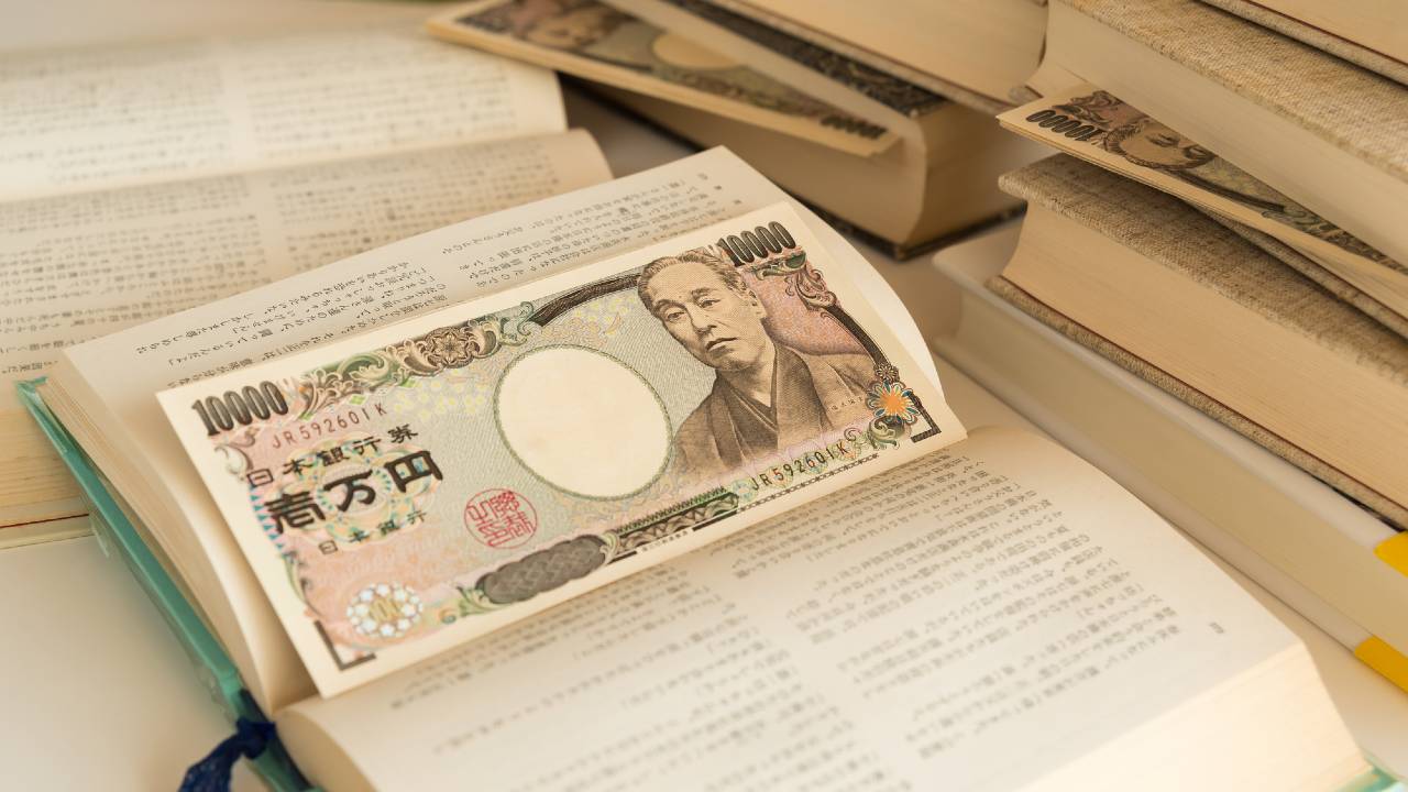 100兆円超!増え続ける「タンス預金」は税務署にバレるのか?