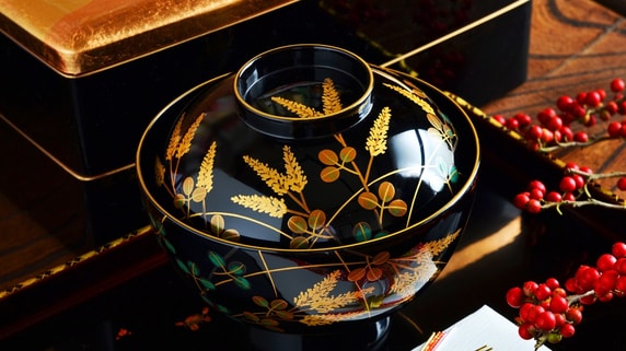 金（GOLD）の価格上昇に沸く金融市場…その裏で深刻化する「意外な社会問題」とは？