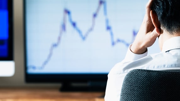 資産は日本円のみ、勤続数十年「真面目に取り組んできたのに…」円安とメンタル不調で直面した、あまりに残酷な〈後悔〉