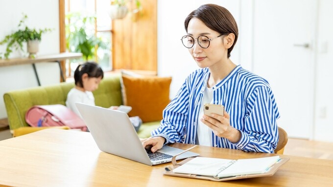 「勤務先の給料少なすぎ！」「もっと自由に働きたい」令和ニッポン、ひそかに「自分の会社」を設立するサラリーマンが増加中！〈人気業種3つ〉を司法書士が解説