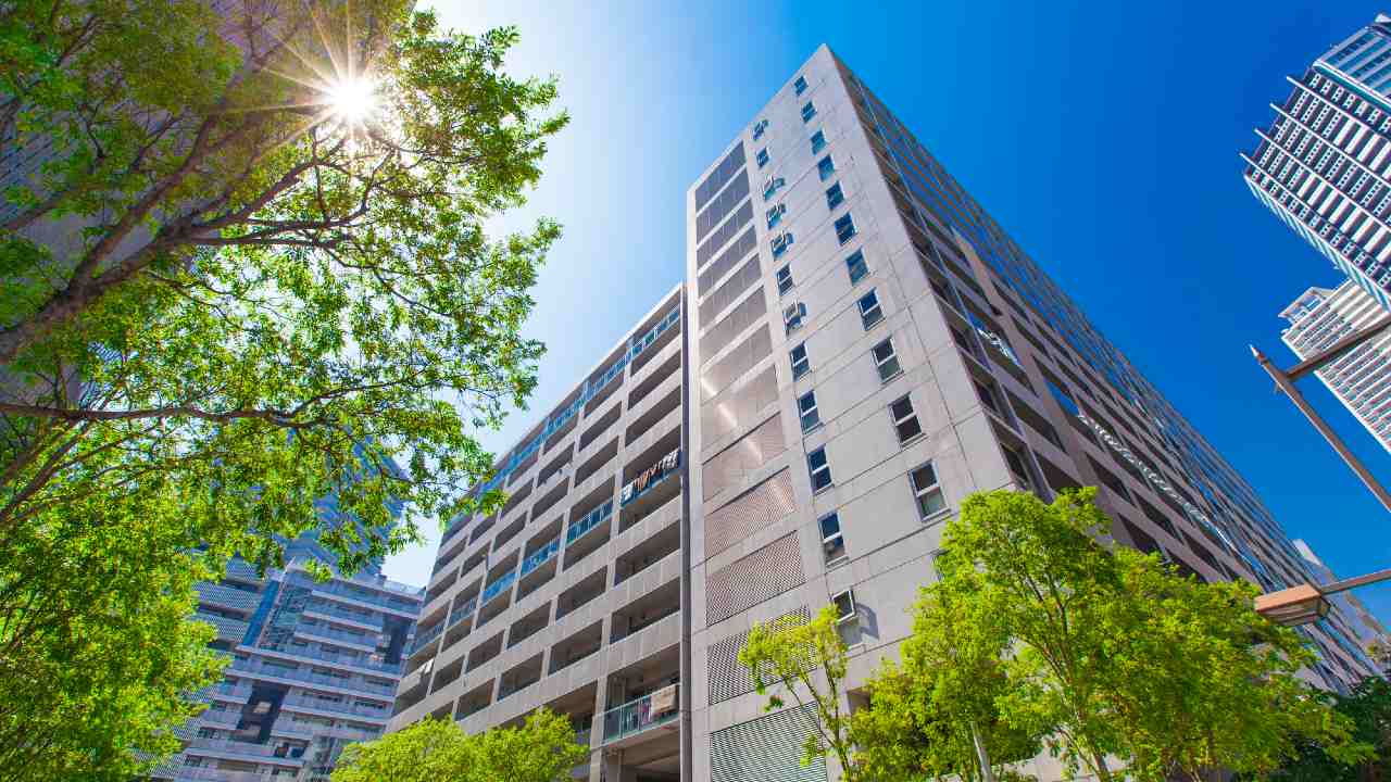 相続放棄マンションは負動産?…管理費滞納が激増で住民の悲鳴