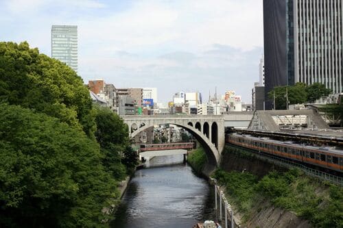 御茶ノ水駅と聖橋