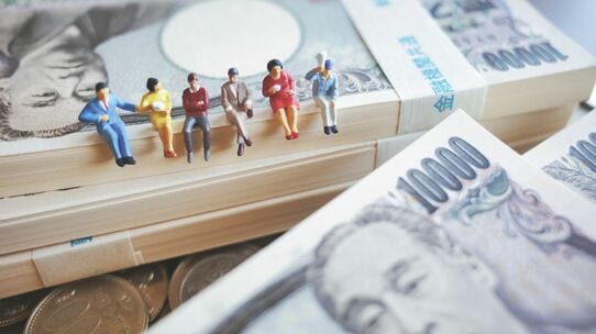 地主が資産1億円を「長男と長女」へ「10年」にわたって贈与をすると…“節税額”に驚愕【元メガ・大手地銀の銀行員の助言】