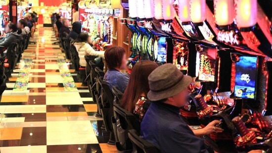 パチンコ業界は空前の資金需要が生まれるという。