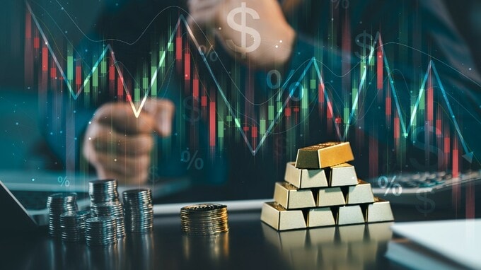 【9月の金市場】金は今冬「5,000ドル」を目指す？上昇を支える中国の個人需要と世界の金ETF、長期金利上昇でも強さを保つ理由