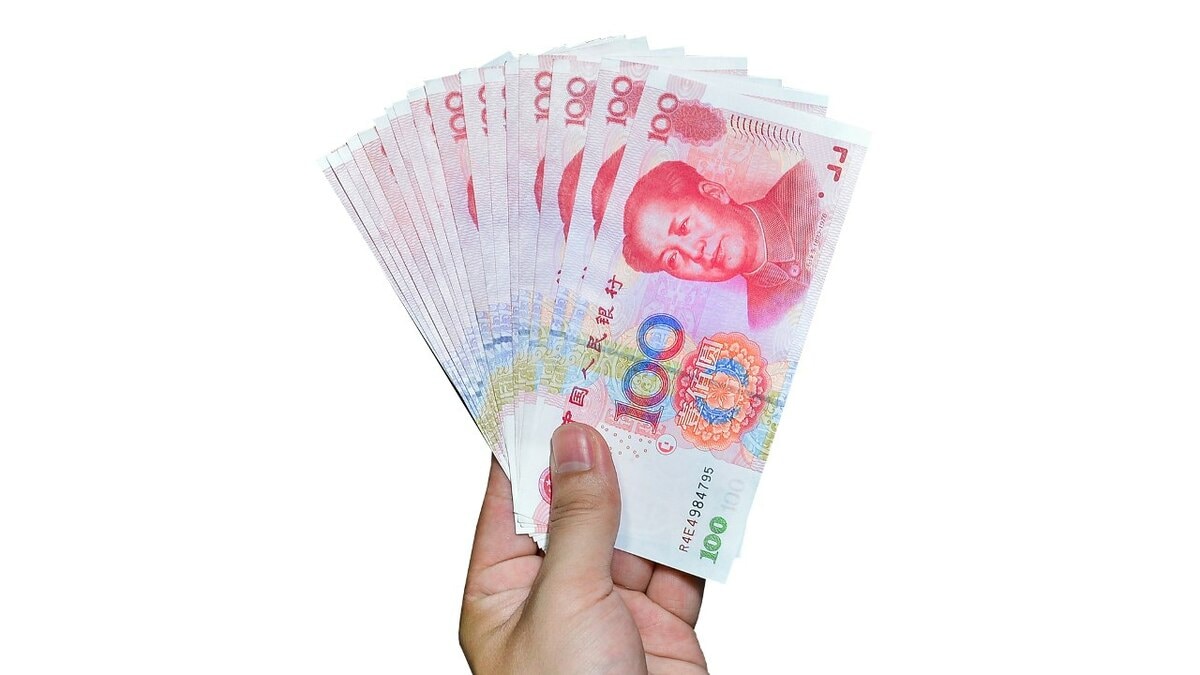 止まらない円安…ついに一時1ドル=141円台へ。中国では人民元安が進行し1ドル=6.95元に | ゴールドオンライン