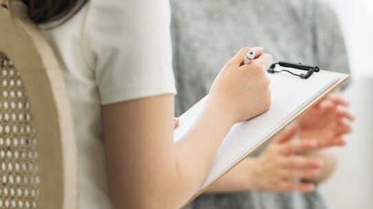 イメージで選ぶのはキケン…「本当にいい美容外科」を見極める3つのポイント【専門医が解説】