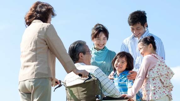 「家計破綻・老後破産の危機」を救う画期的なスキーム「生命保険の買取」は日本でどのように実現したか