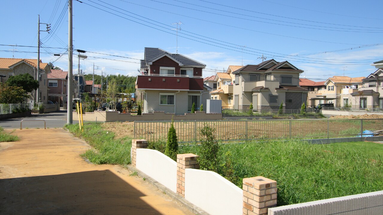 容積率が異なる二つ以上の地域にわたる土地の評価方法