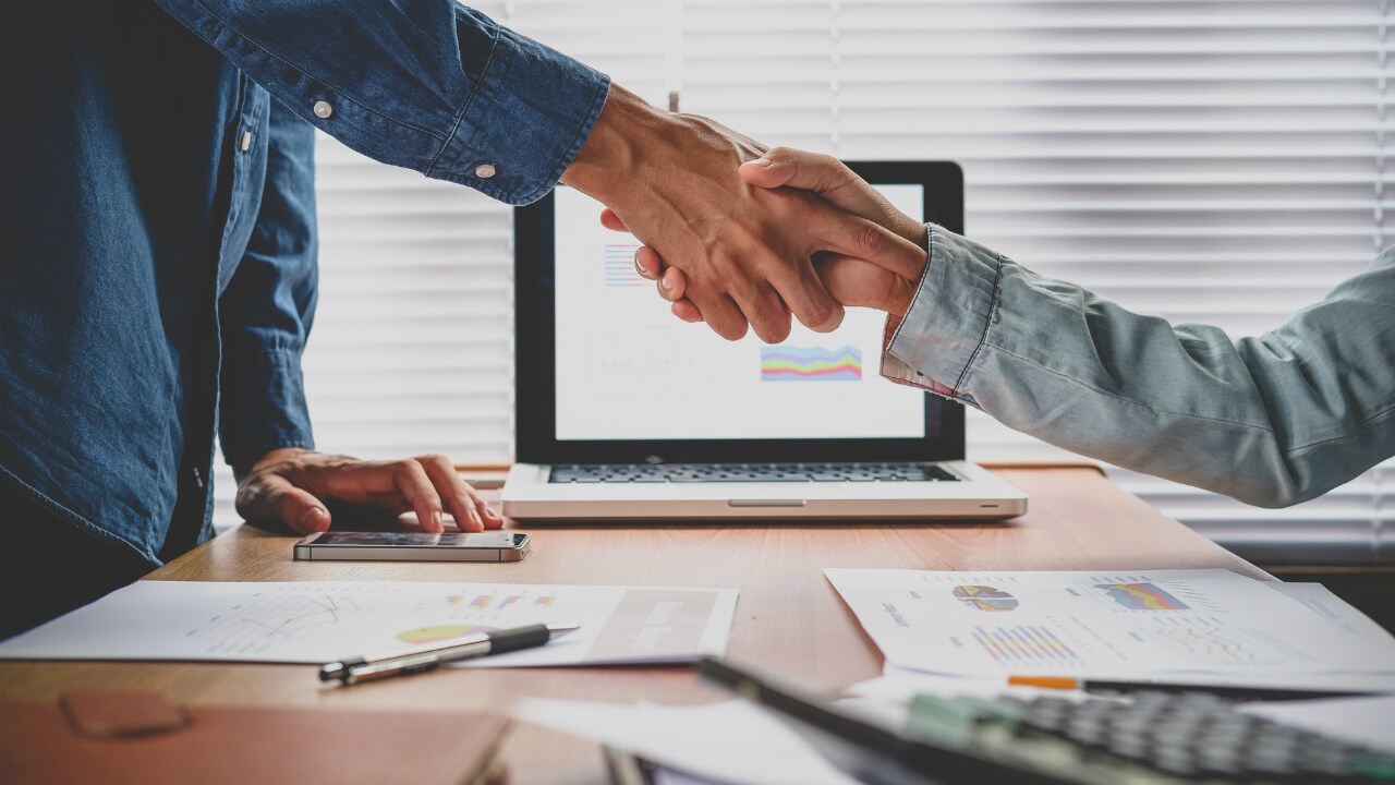 パートナー企業との連携で強みを見せる「バンク・フリック」