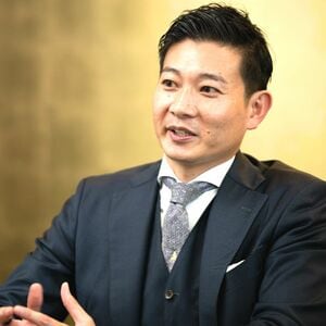 Black Card Ⅰ 株式会社 ラグジュアリーカードダイレクトセールス本部長 斎藤裕輔