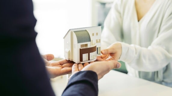 長期譲渡所得と短期譲渡所得とは？5年以内の不動産売却は注意が必要