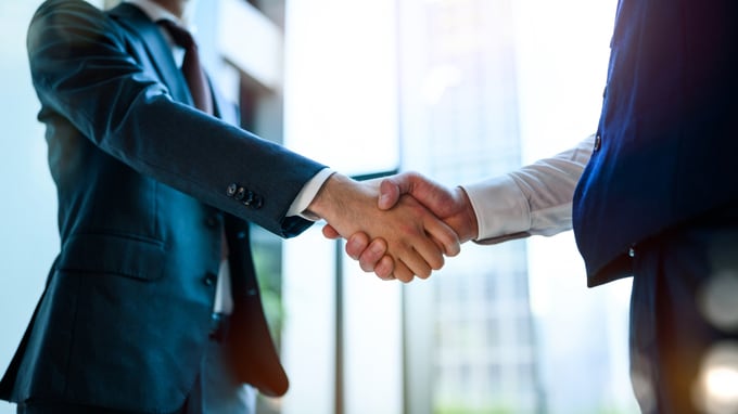 職場にいる、仕事はデキるのに「信頼されない人」に欠けている視点【企業研修のプロが解説】