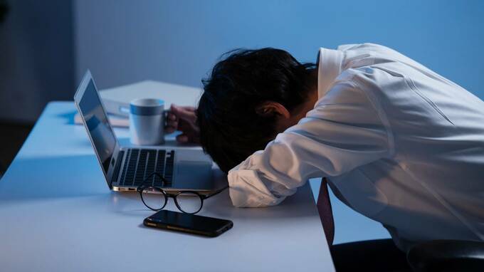 平均月収39万円…30代サラリーマン、ブラック企業の給与明細〈あきれた小細工〉に「働く気も失せた」