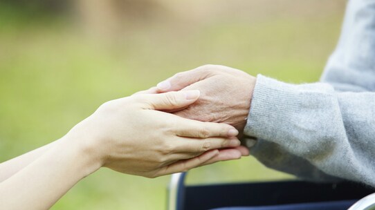 おひとり様の高齢者を見守る「任意後見制度」の役割