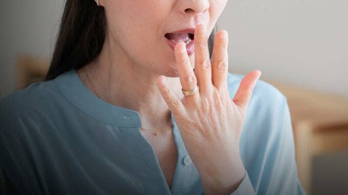 私、専業主婦ですよ？…年金暮らしの70歳女性、税務署からの「お尋ね」に困惑→追徴税額2,000万円を課されたワケ【税理士の助言】
